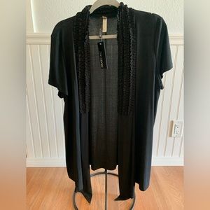 Nic&Dom lightweight short sleeve open front top Women’s size 2xl